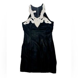 Vintage Scott McClintock Women's Black Halter Velvet Dress with faux pearls M